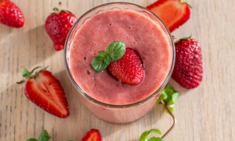 Полуничне смузі