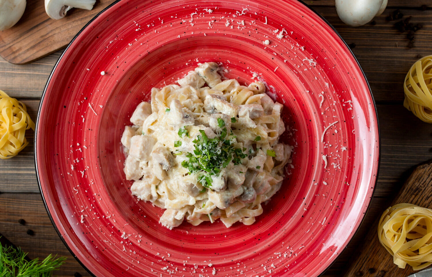 Паста з куркою