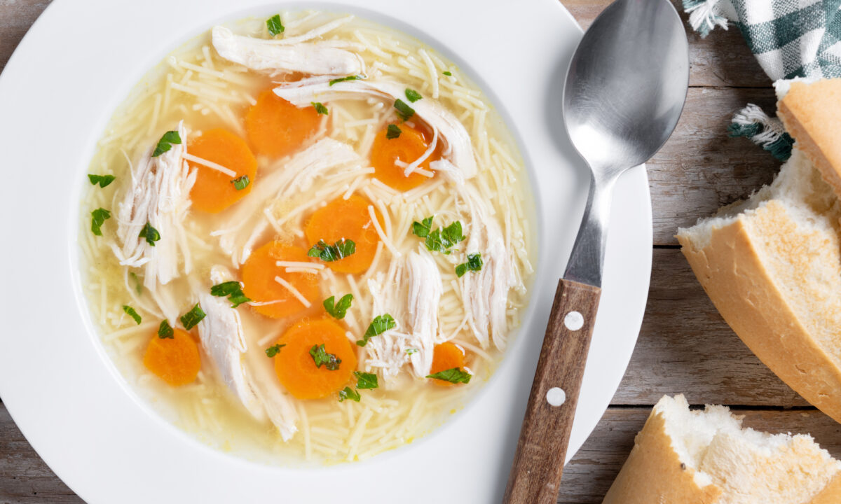 Курячий суп з вермішеллю