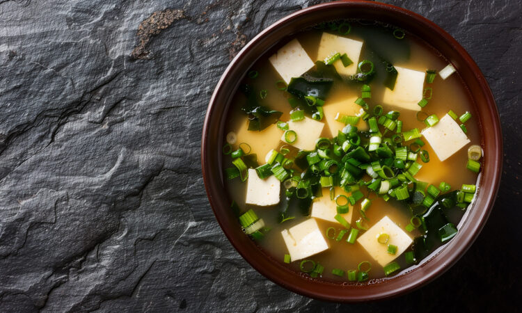 Місо суп з грибами та тофу