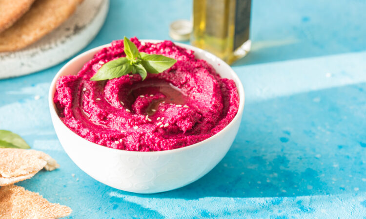 Хумус з буряком