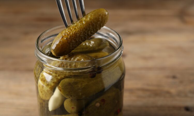 Хрустящие маринованные огурцы