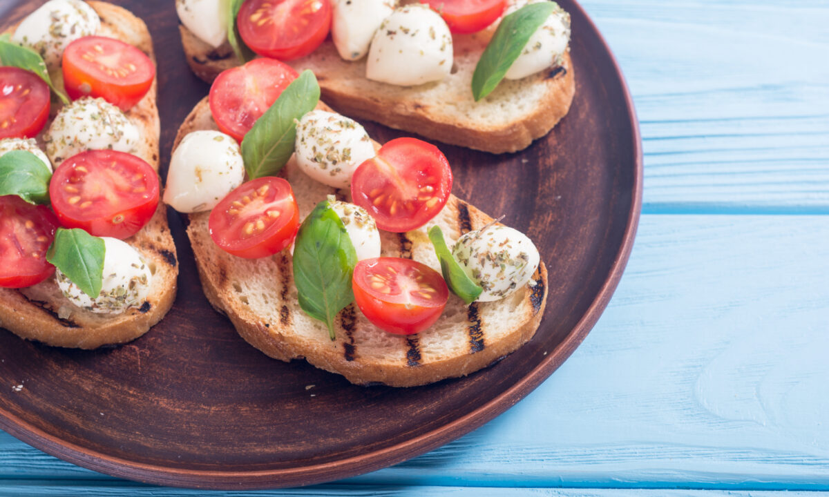 Брускети Капрезе