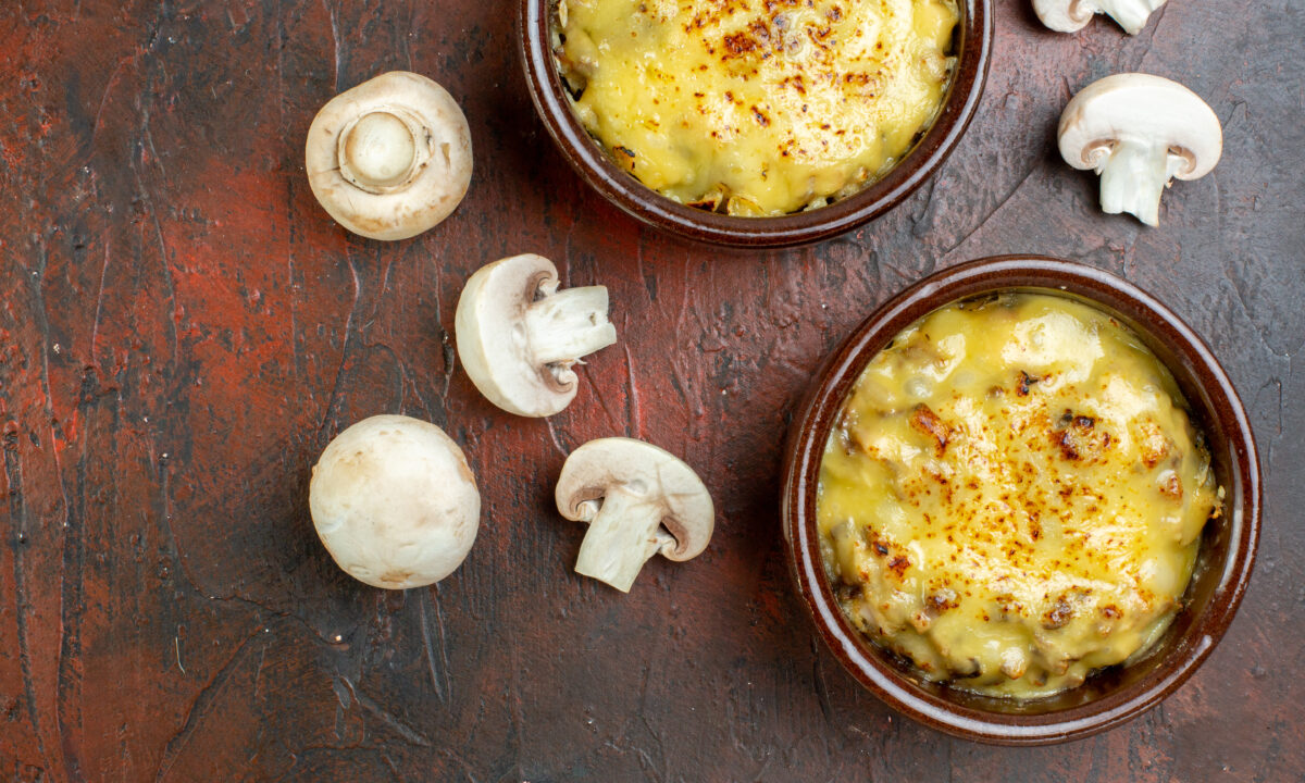 Шампиньоны в сырном соусе