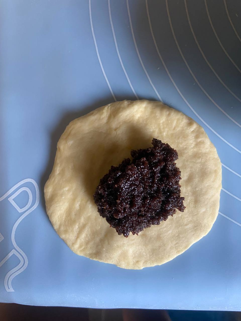 Мак на тісті