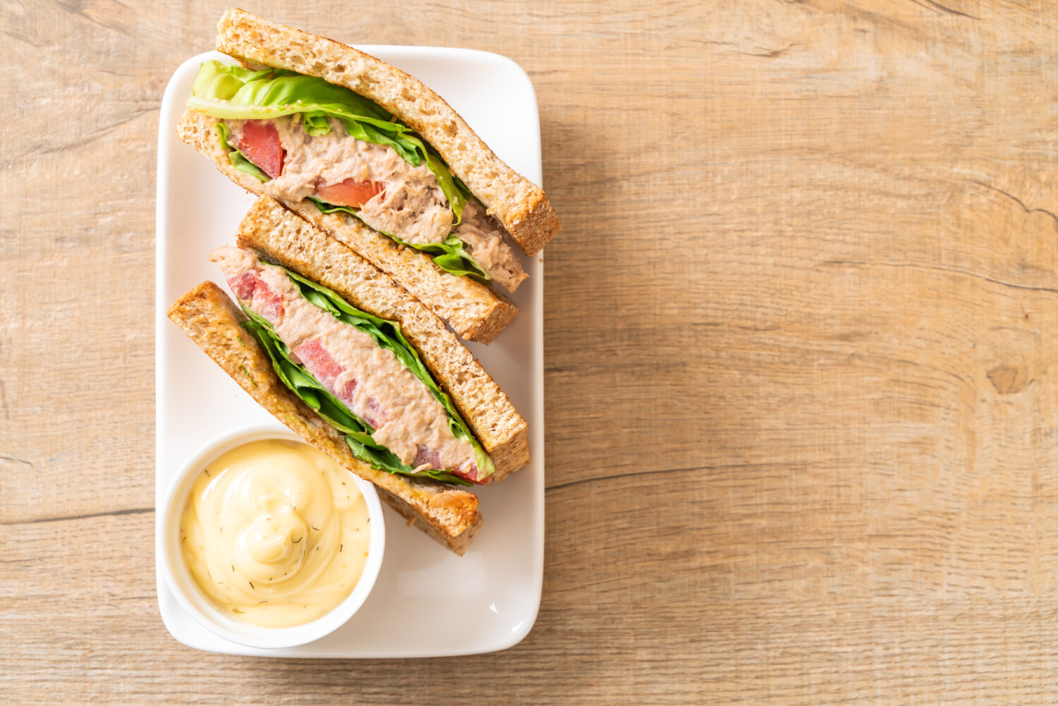 Бутерброд з тунцем