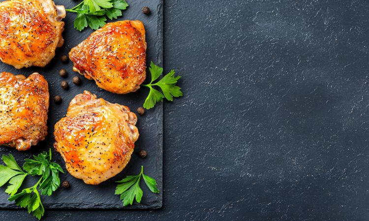 Курячі стегна в духовці