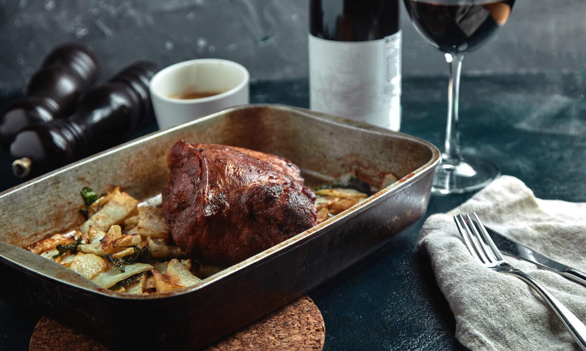 Телятина в духовці