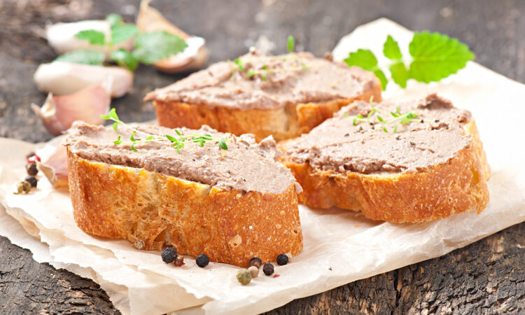 Брускети з паштетом