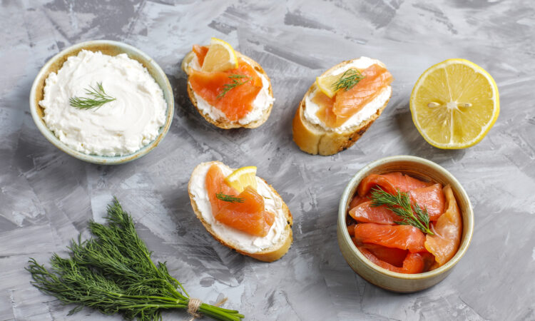 Канапе с красной рыбой