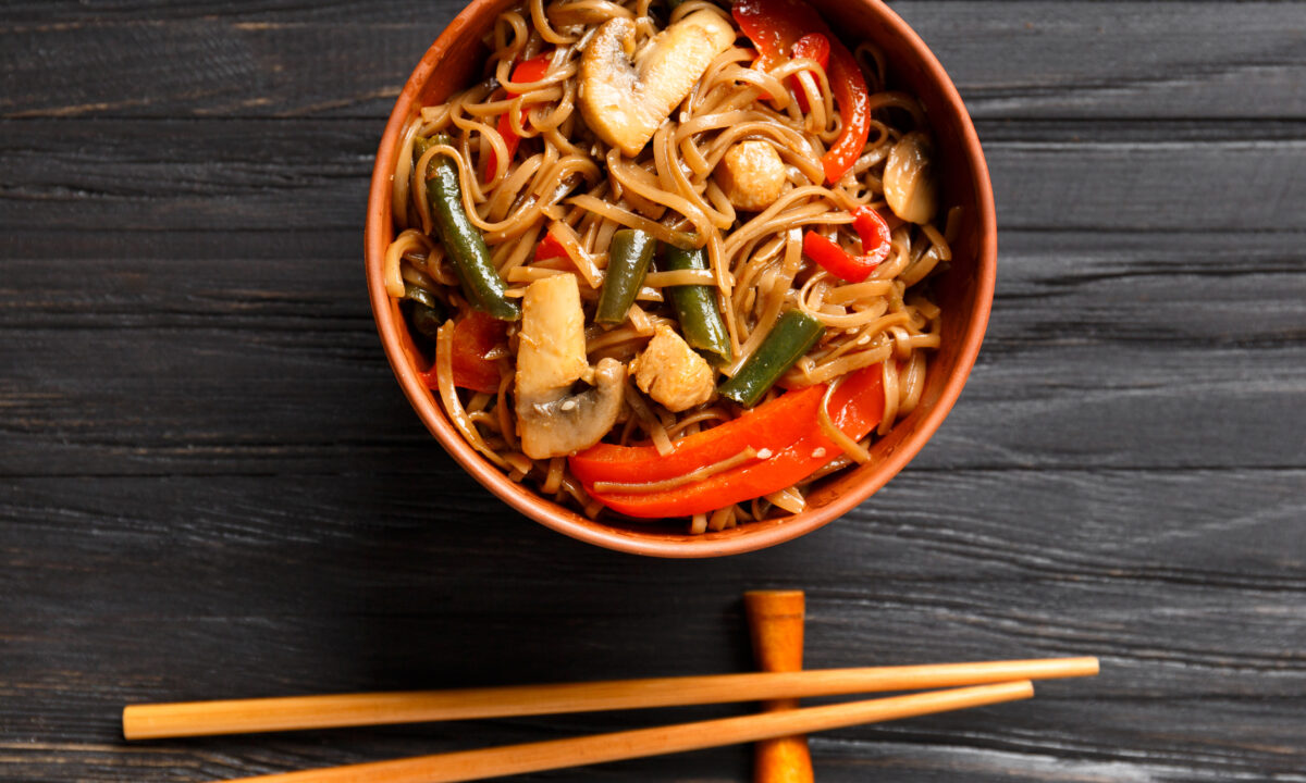 Лапша вок с овощами