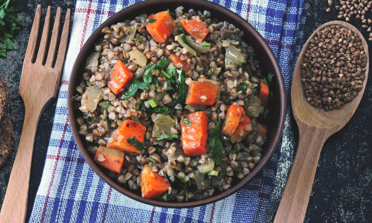 Гречка з овочами
