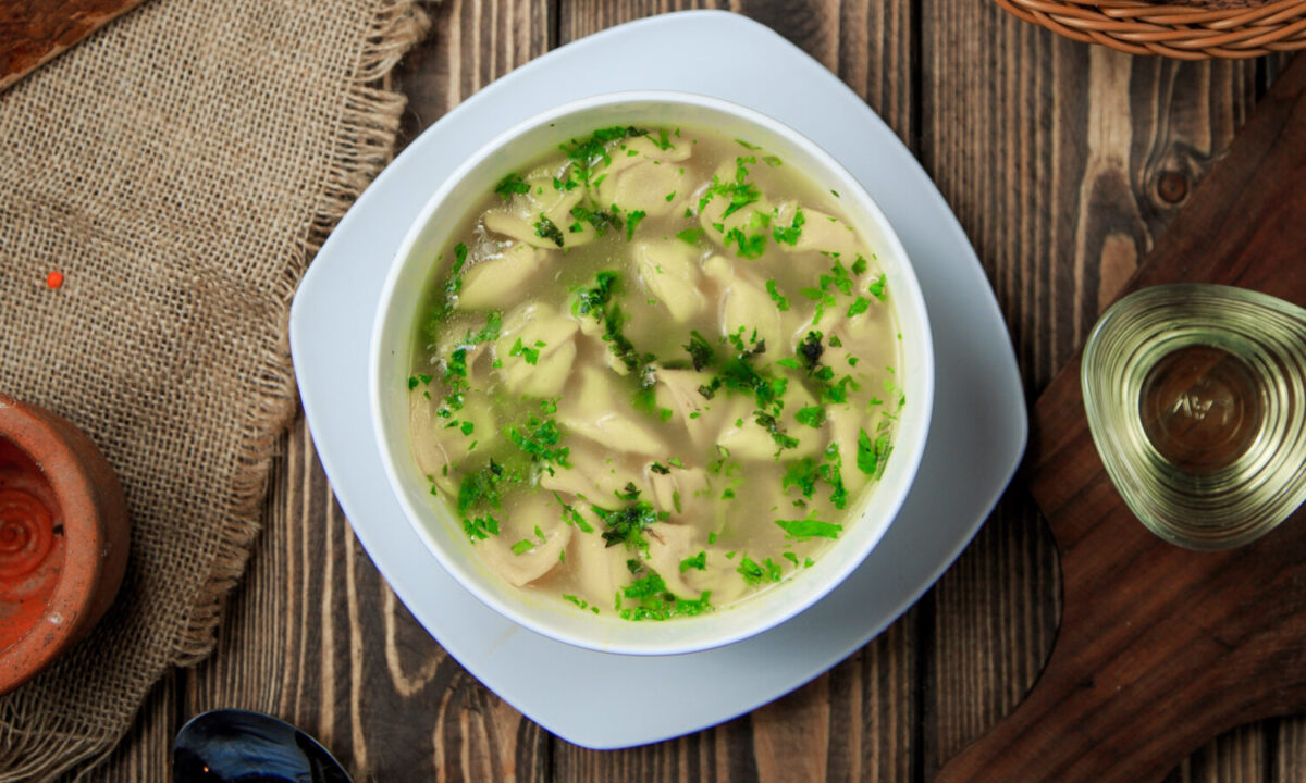 Суп з пельменями