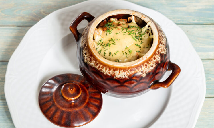 Картопля в горщику