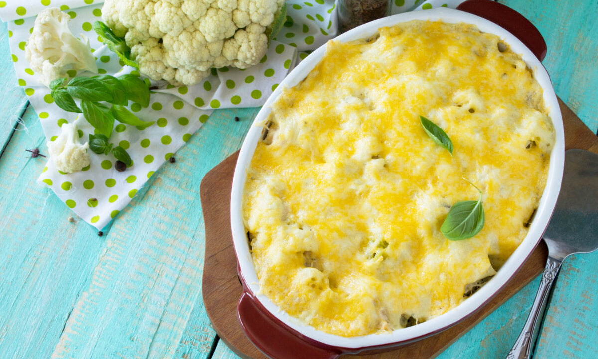 Вкусная запеканка из цветной капусты в сметанном соусе