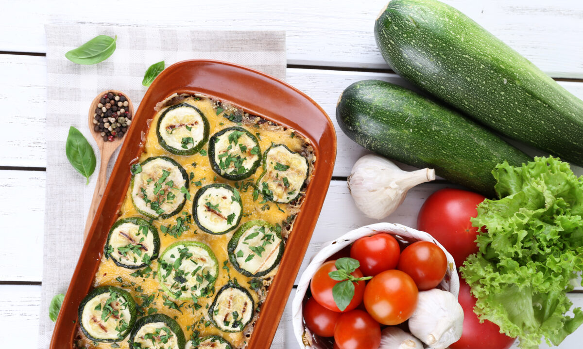 Ароматная запеканка из кабачков и мясного фарша