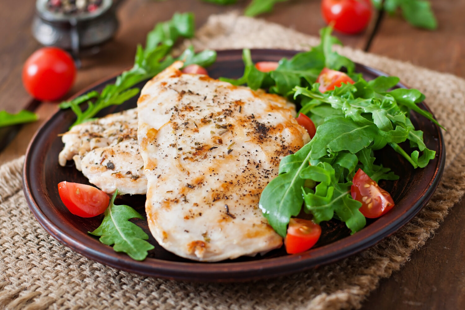 Соковитий курячий стейк за простим рецептом