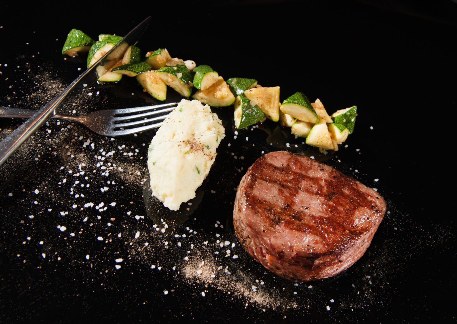 Філе міньйон: вишуканий стейк з сирною масою