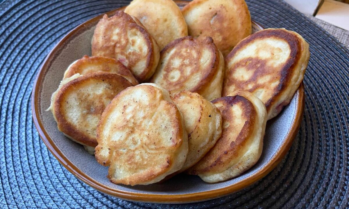 Оладки з вишнями