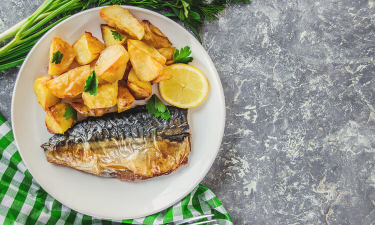 скумбрія з картоплею