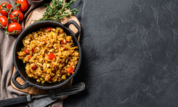 Вкусная паэлья с курицей и чоризо за 30 минут
