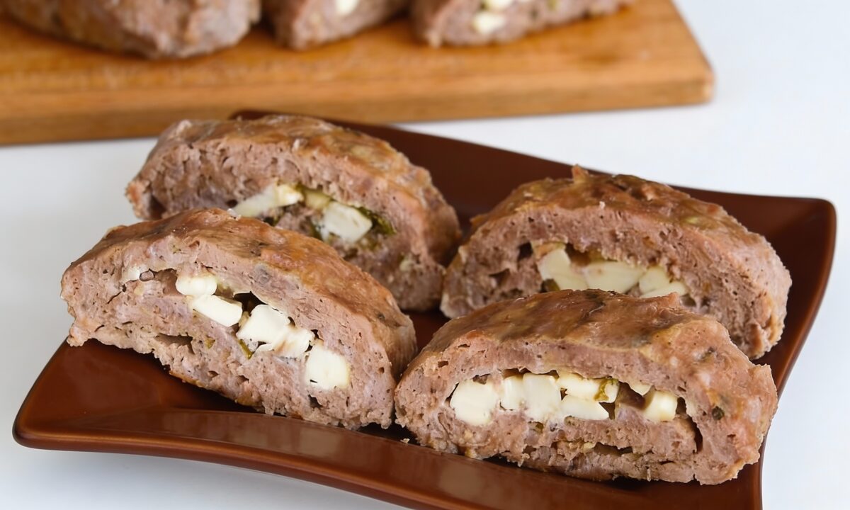 Мясной рулет