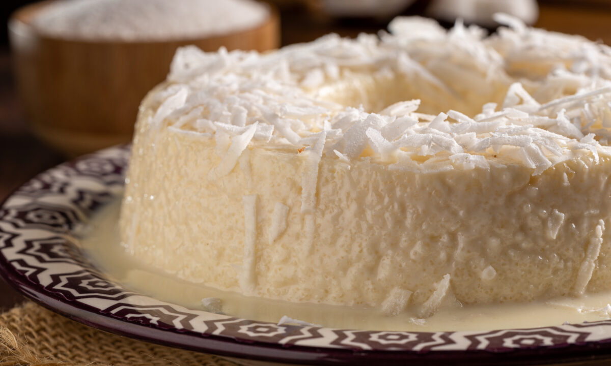 Неймовірний торт Рафаелло без випічки: насолода без зайвих зусиль