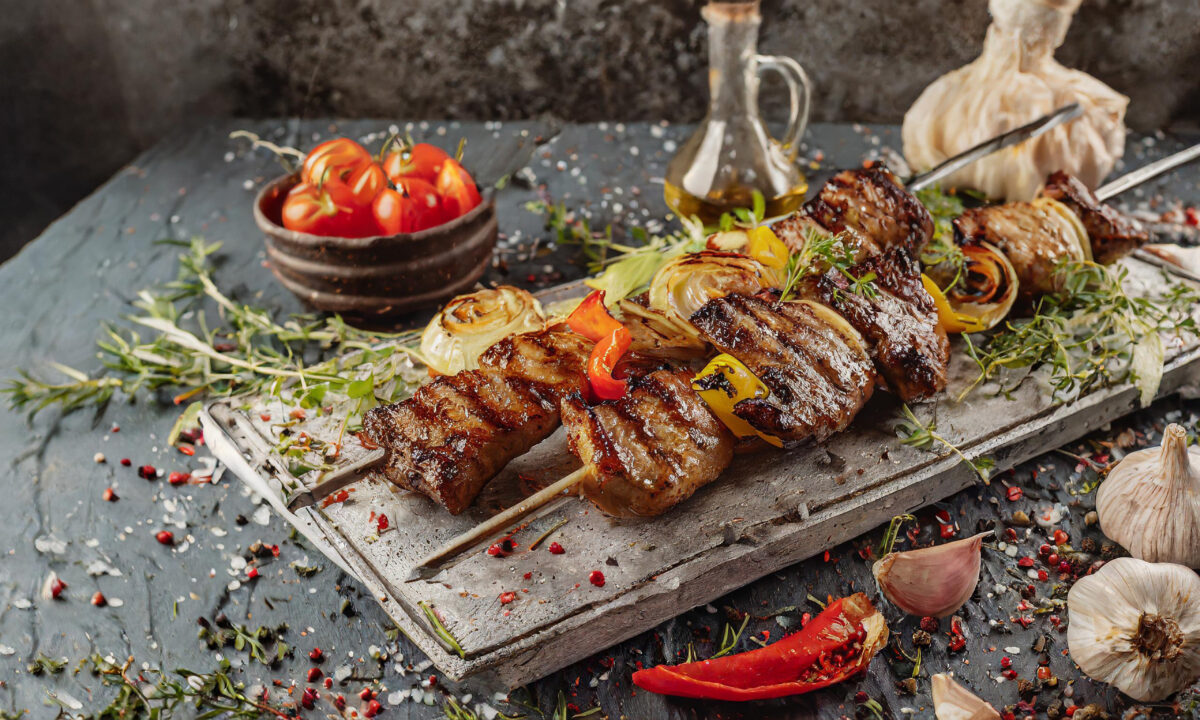 Соковитий шашлик з баранини на мангалі: секрети приготування