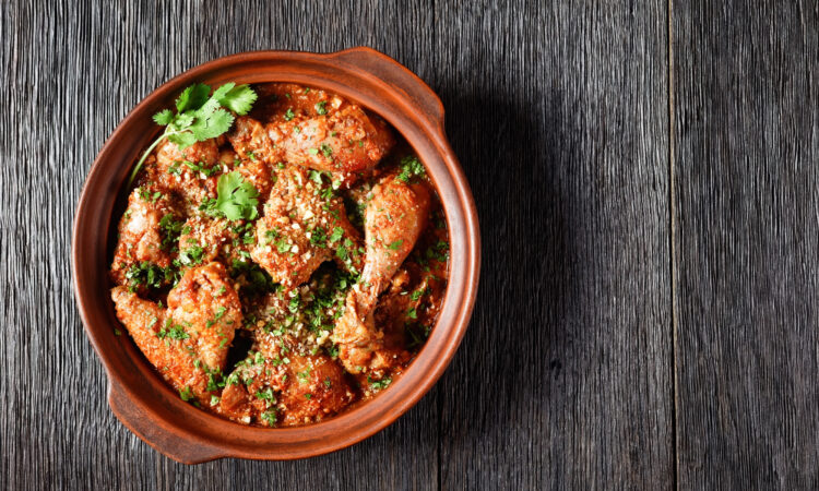 Ароматне чахохбілі з куркою та овочами: класичний рецепт