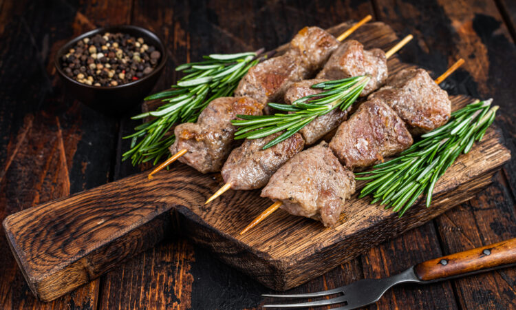 Соковитий шашлик зі свинини в аерогрилі: швидко та смачно