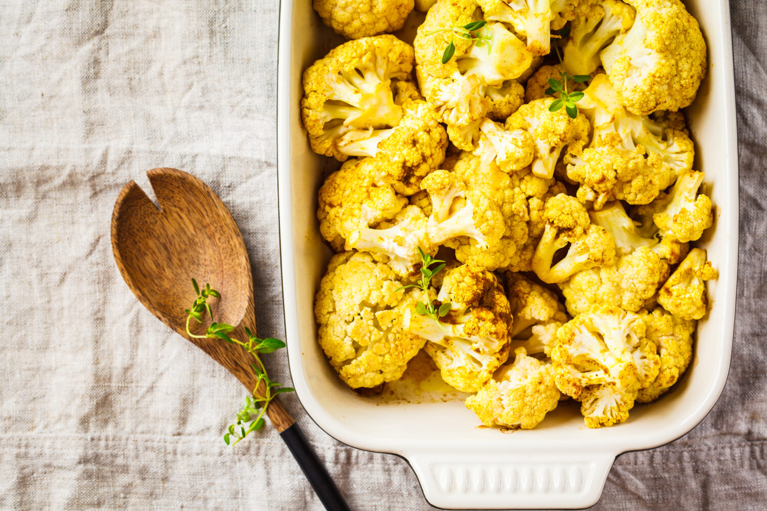 Запечена цвітна капуста в йогуртово-гірчичному маринаді за 30 хвилин