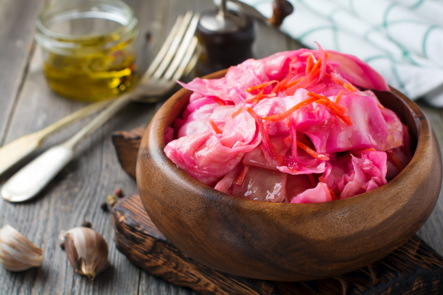 Пікантна капуста по-корейськи з буряком та морквою