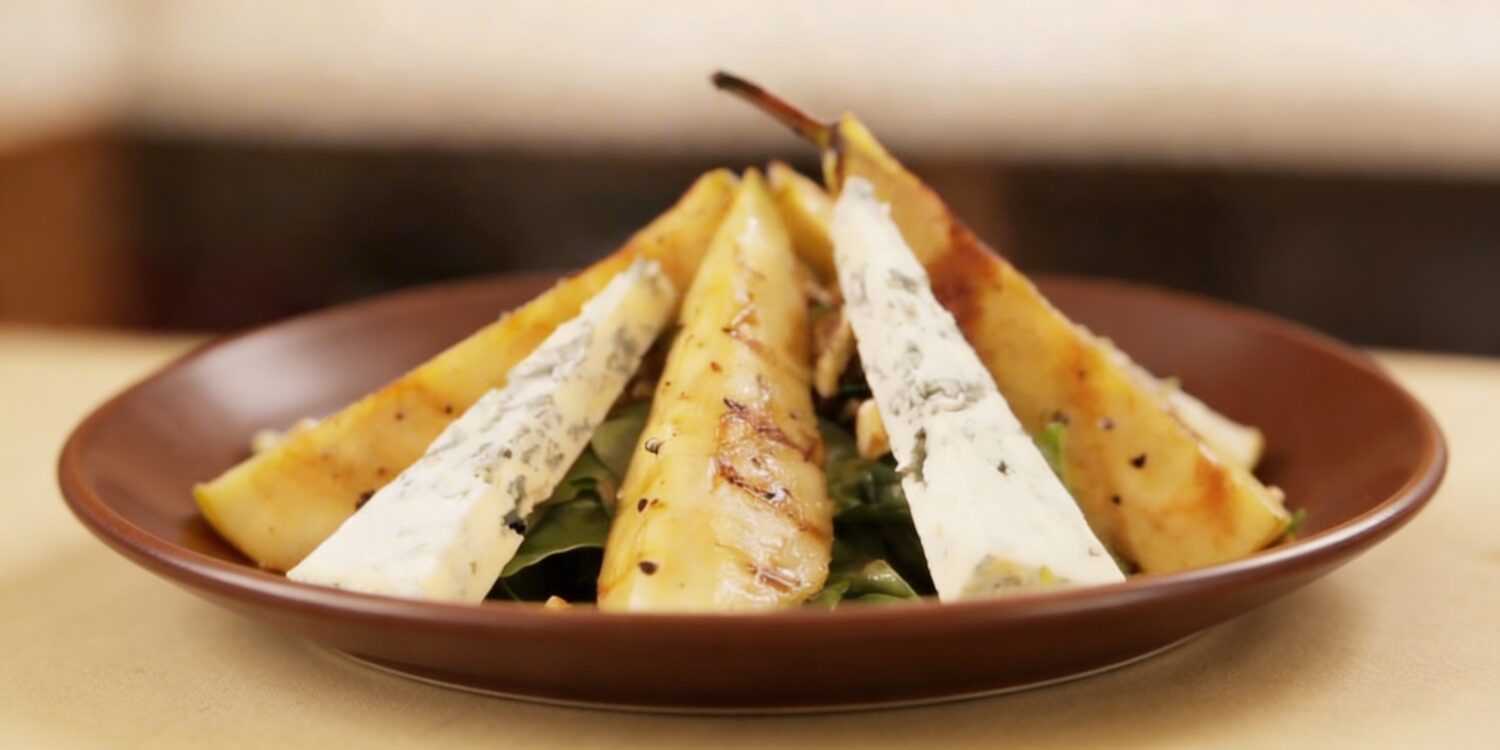 Салат з грушею