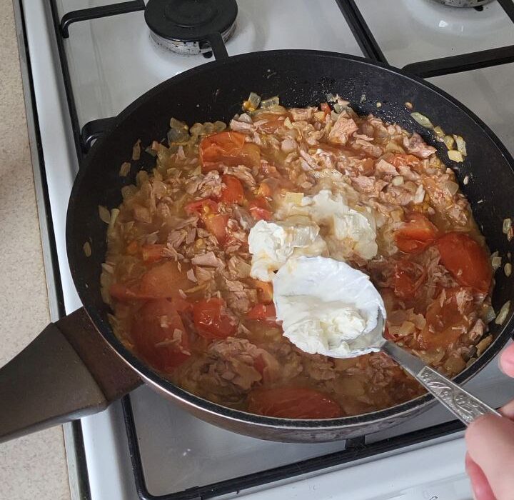 Тунець на сковороді