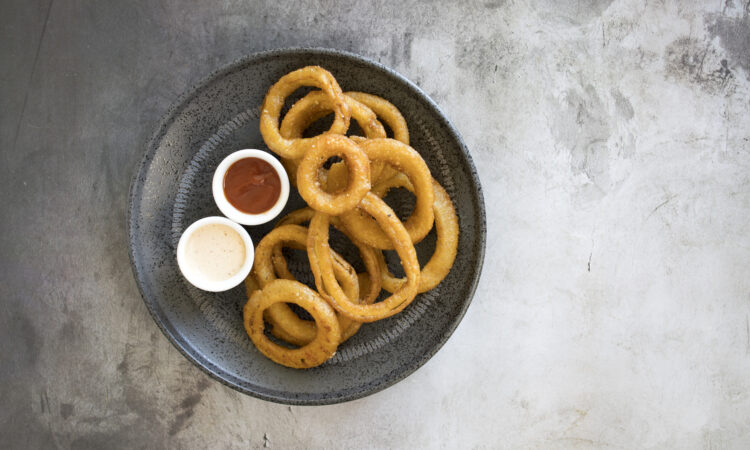 Хрустка смажена цибуля з секретним інгредієнтом
