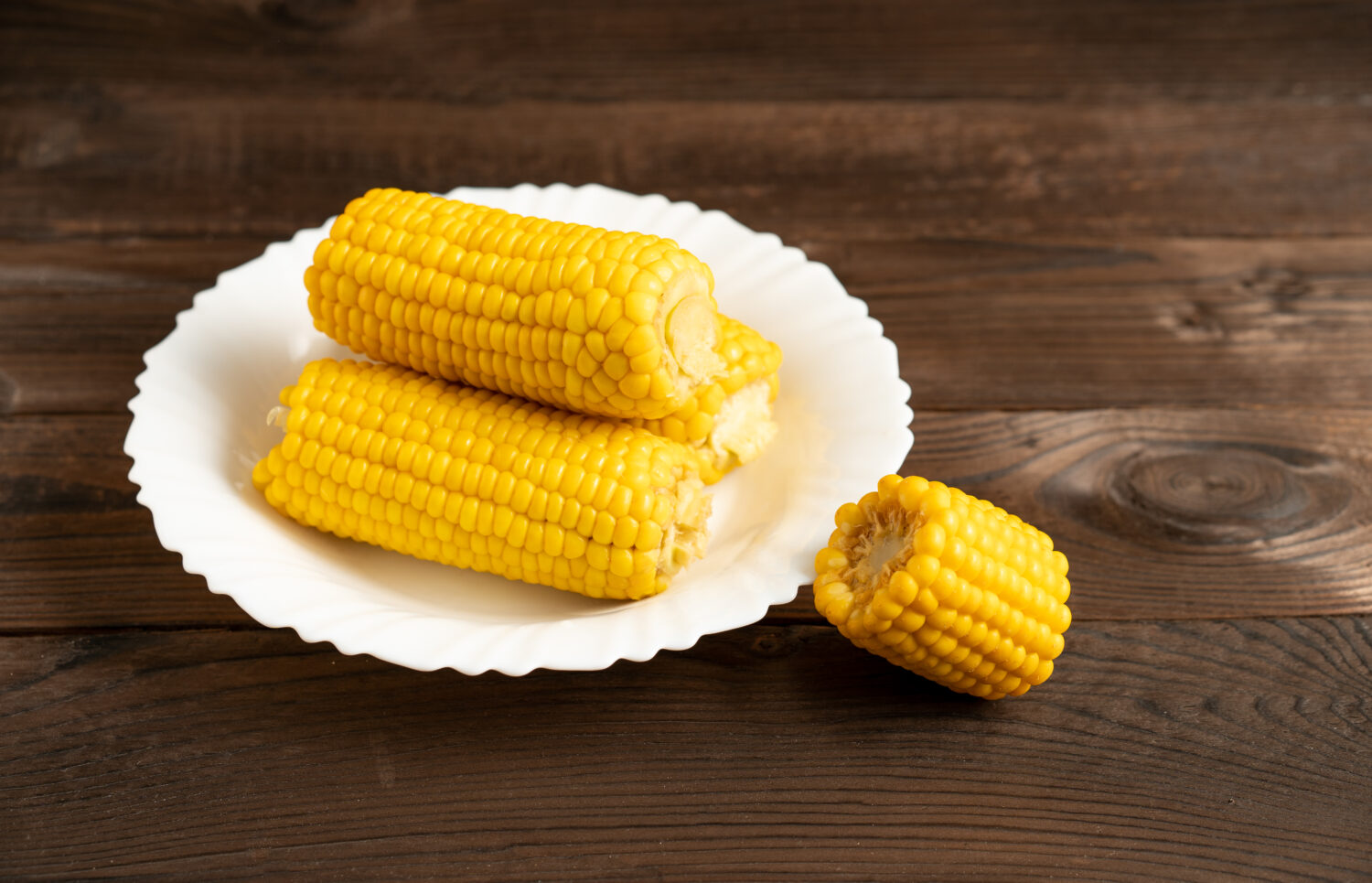 Соковита кукурудза в мікрохвильовці за лічені хвилини