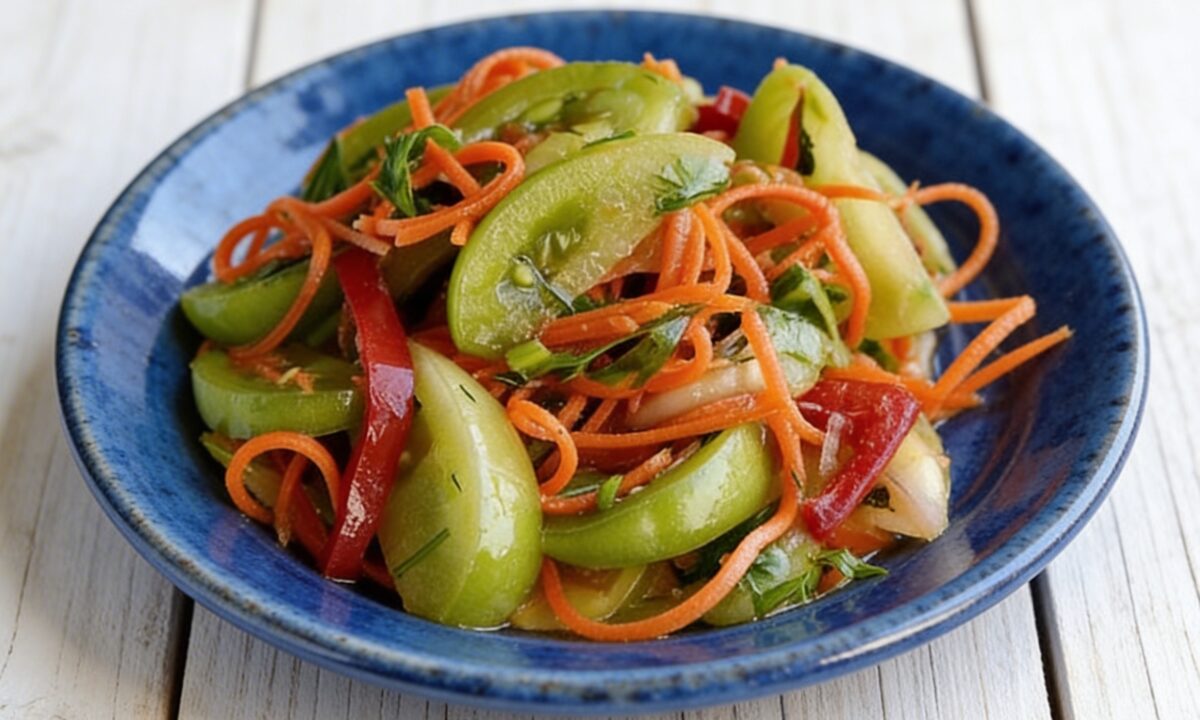 Апетитні зелені помідори по-корейськи: пікантна закуска для гурманів